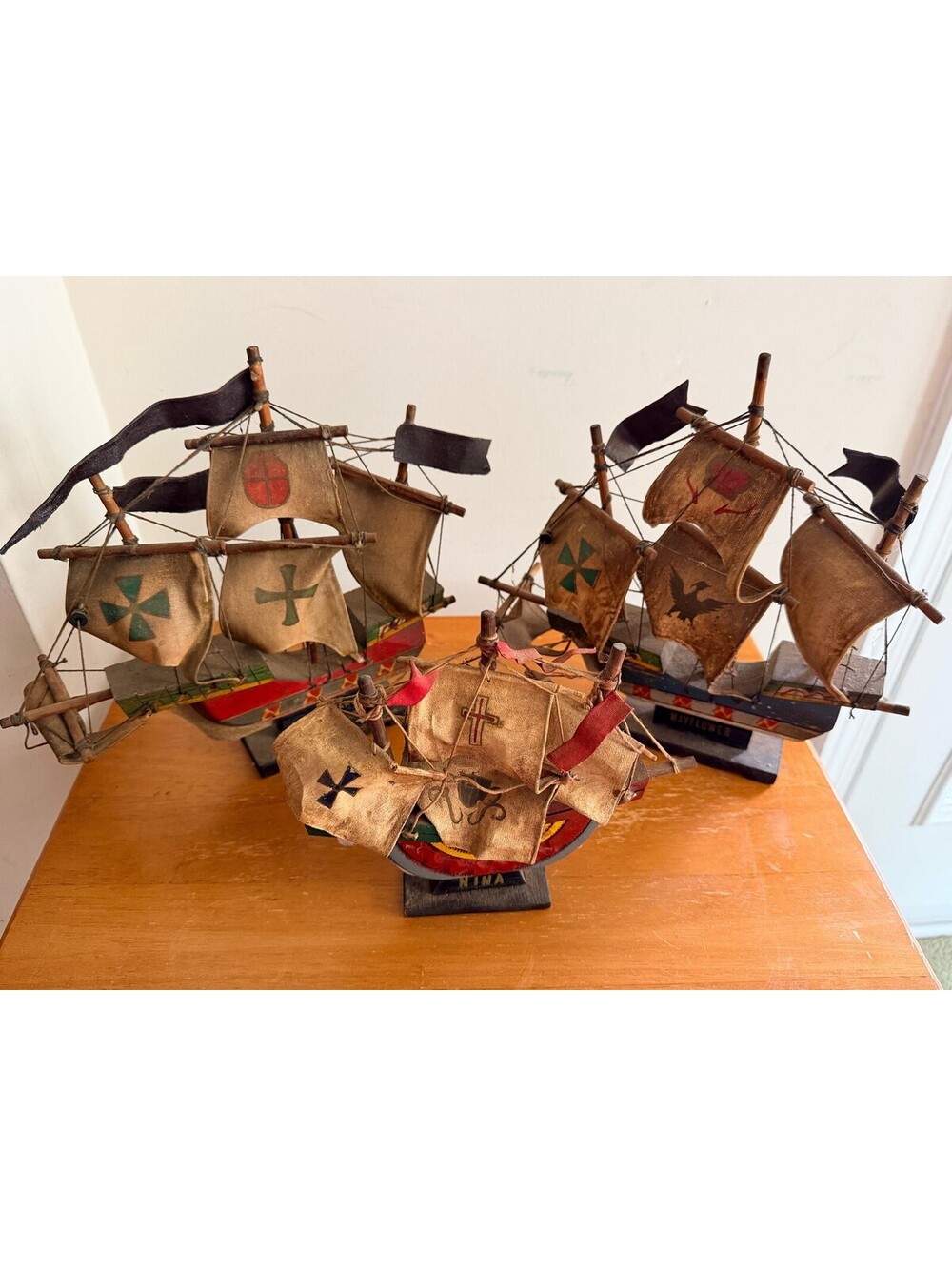 Set of 3 Wooden Model Ships Mayflower Nina Santa Maria Columbus Fleet